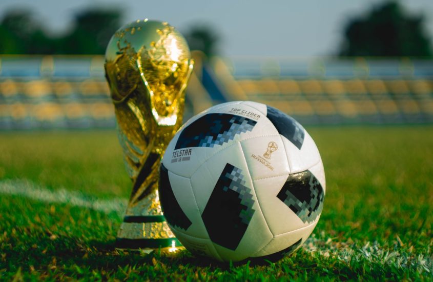 Złota Piłka, plebiscyt “Piłki Nożnej” i Złoty But. Najbardziej prestiżowe polskie i europejskie nagrody piłkarskie