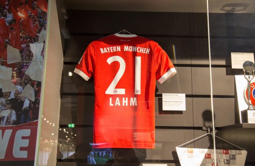 Koszulki Realu, Bayernu i Manchesteru. Jakie stroje piłkarskie sprzedają się najlepiej?