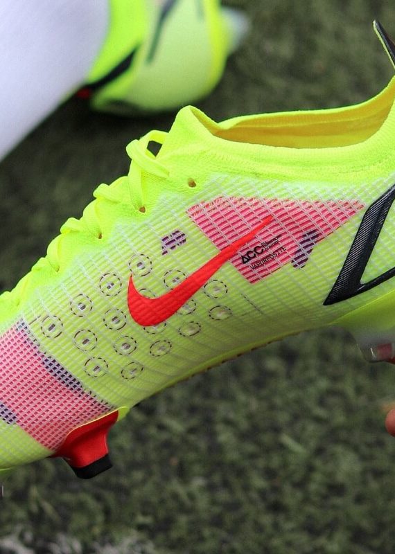 buty piłkarskie zawodników FC Barcelona