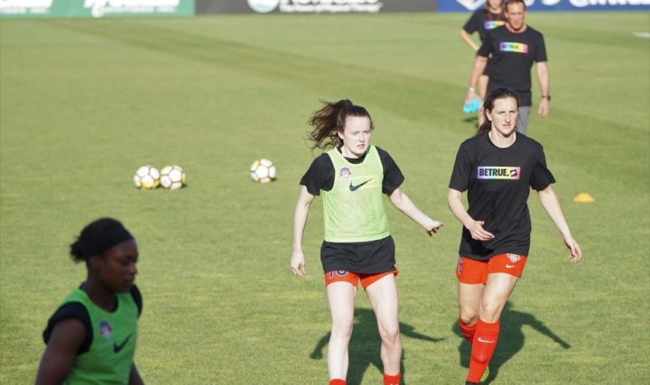 Koszulki piłkarskie Nike. Na jaki model warto się zdecydować?