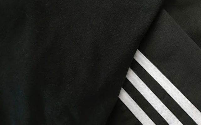 Dresy piłkarskie adidas czy Nike? Porównujemy!