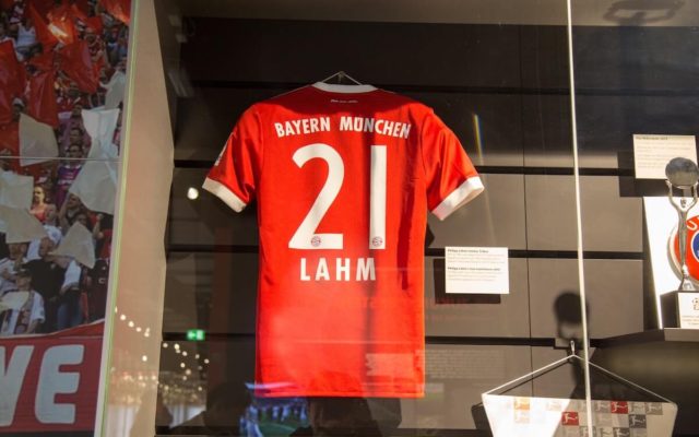 Koszulki Realu, Bayernu i Manchesteru. Jakie stroje piłkarskie sprzedają się najlepiej?