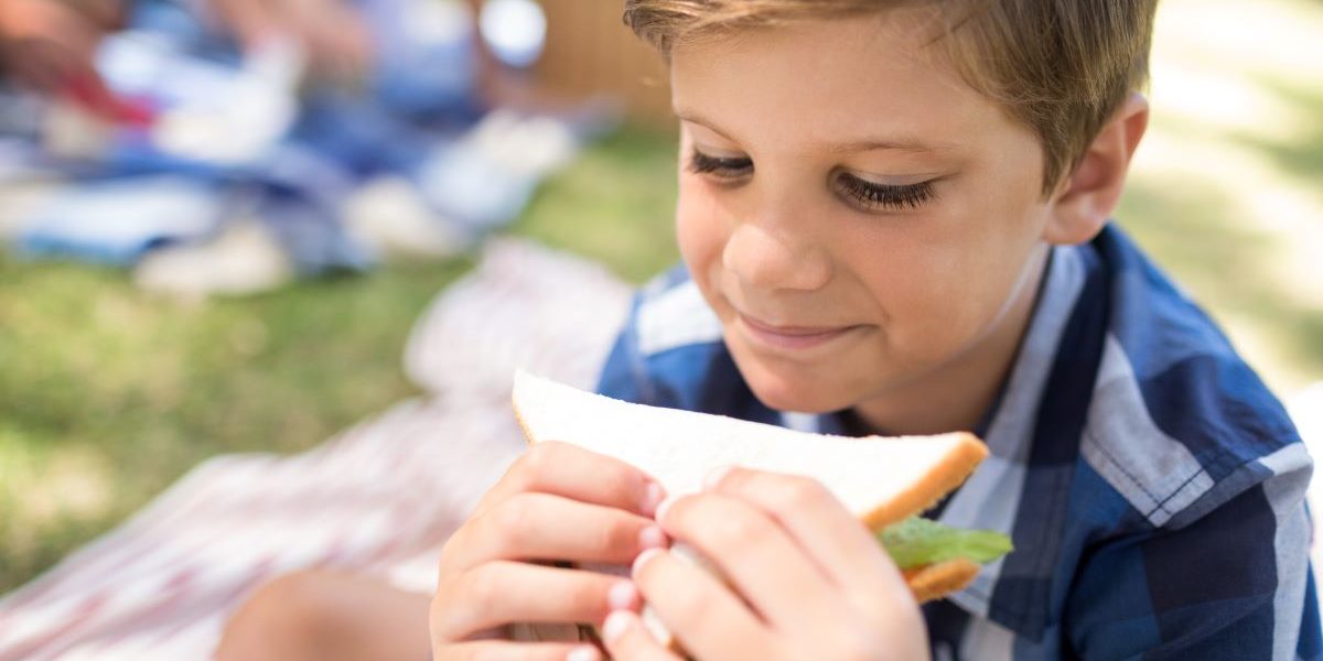 Zdrowe kanapki dla młodych piłkarzy – 10 szybkich i pożywnych inspiracji