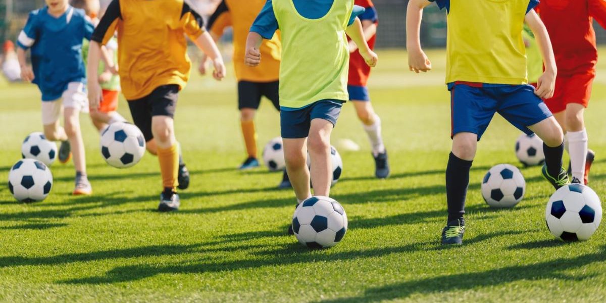 Przygotuj się na sportowe emocje: obóz sportowy tego lata