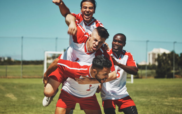 Hat trick – co to znaczy w piłce nożnej?