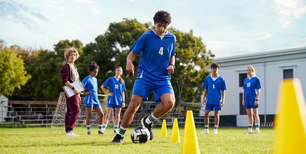 Najczęstsze kontuzje piłkarskie: jak sobie z nimi radzić i wrócić do gry